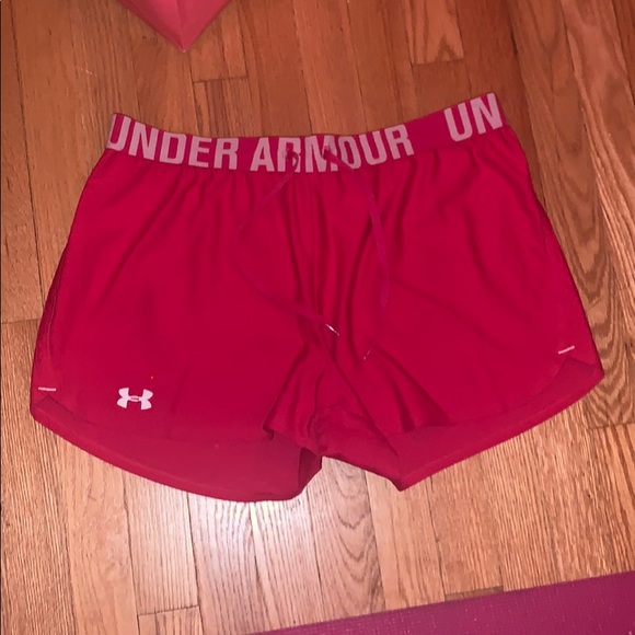 UNDER ARMOUR SHORTS - Picture 1 of 1